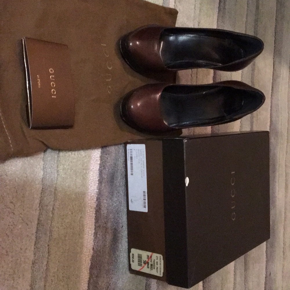 Sand Pelle Gucci heels